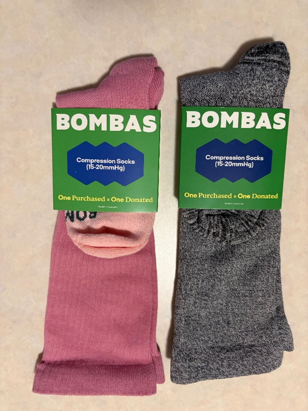 BOMBAS 2 NEW Pair Compression Socks (15-20) Sz Small (4.5-7.5)